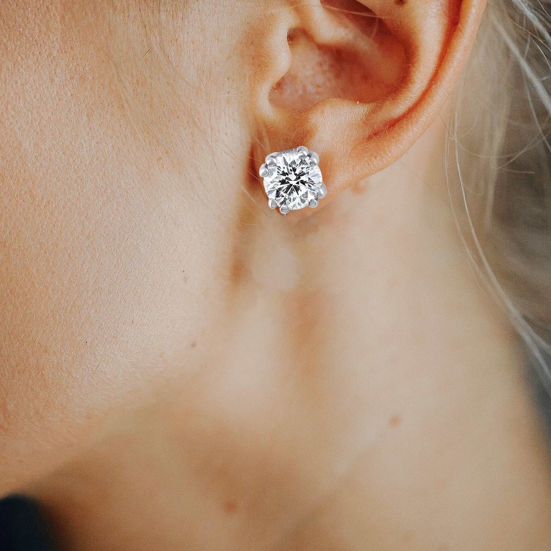 catalog-categories-fashion-accessories-jewelry-earrings-diamond-stud-earrings-diamond-stud-earrings-1.jpg - 30dd272f