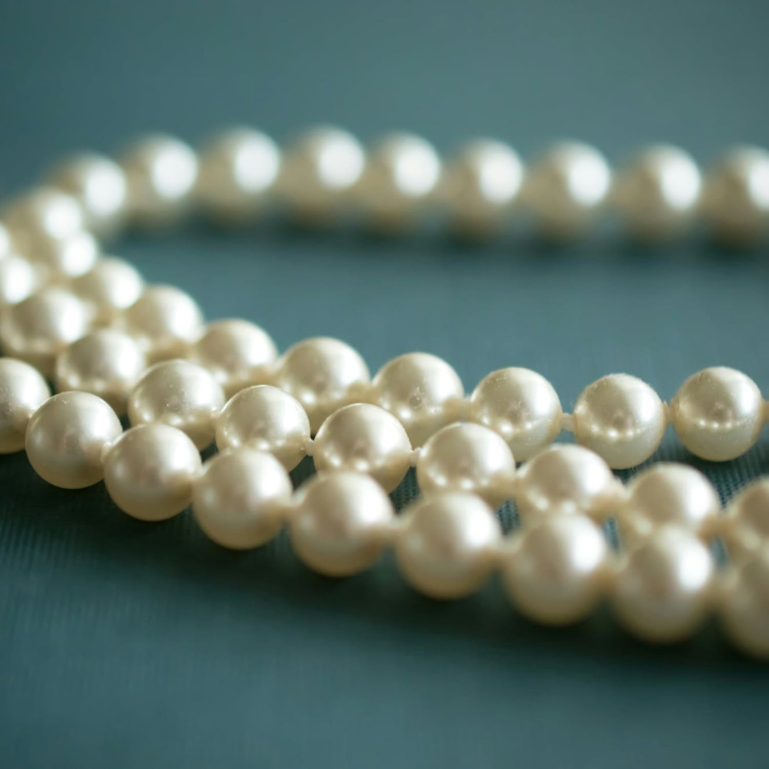 catalog-categories-fashion-accessories-jewelry-pearls-pearl-necklace-01-pearl-necklace-01-3.jpg - 2db1373b