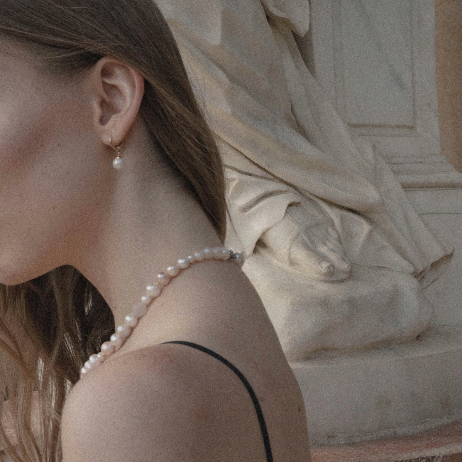 catalog-categories-fashion-accessories-jewelry-pearls-pearl-necklace-04-pearl-necklace-04-2.jpg - 1a3379a6