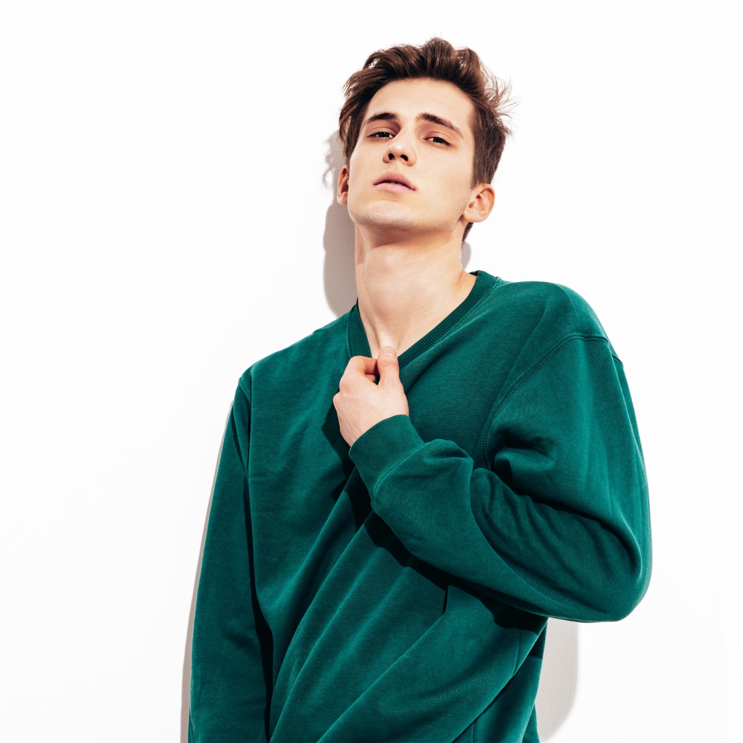 catalog-categories-fashion-men-men-apparel-men-sweaters-green-sweater-green-sweater-4.jpg - 96c7554f