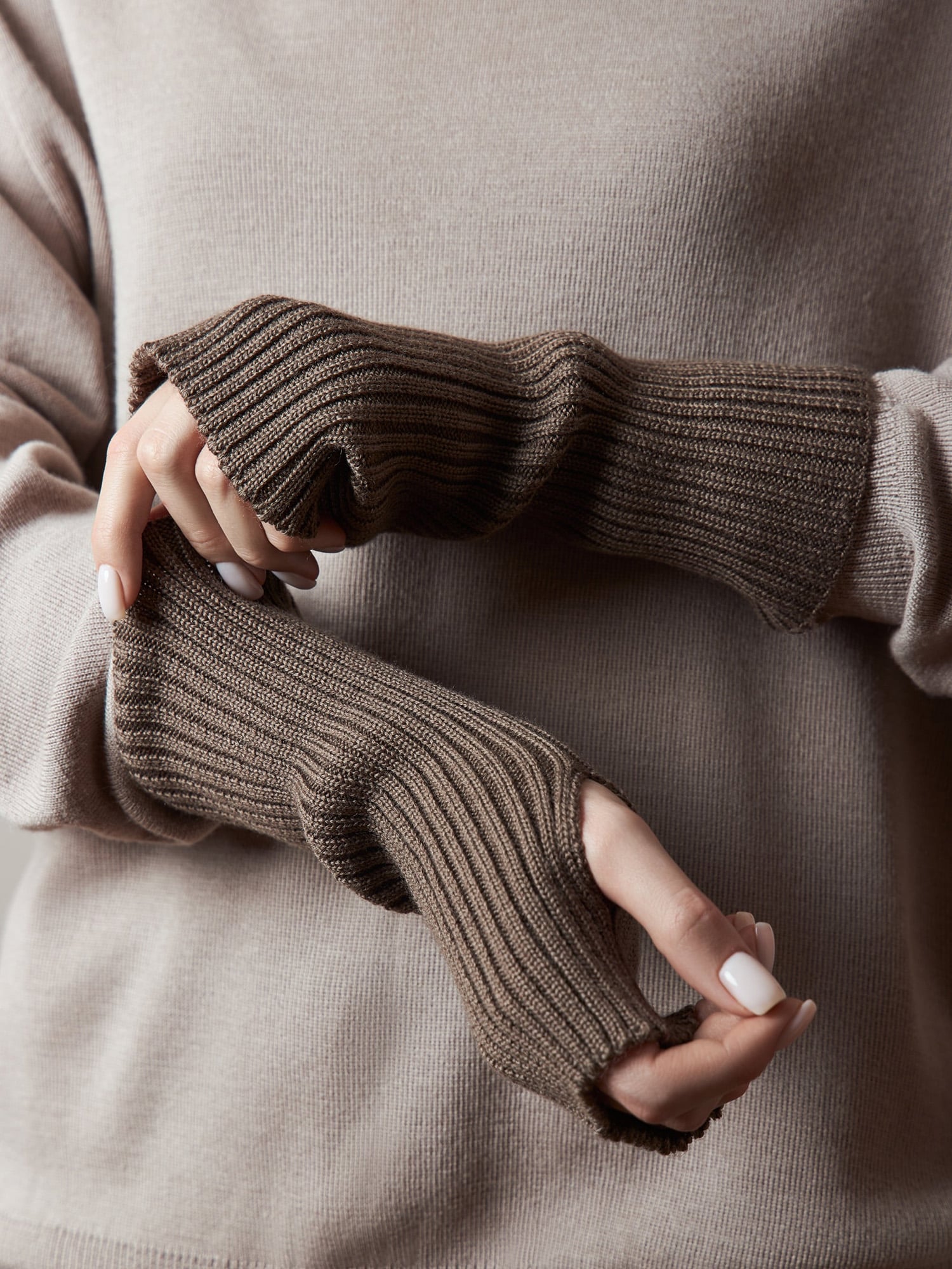 catalog-categories-fashion-women-women-dresses-knitwear-essential-knit-knitwear-01-knitwear-01-2.jpg - 3d7c5768