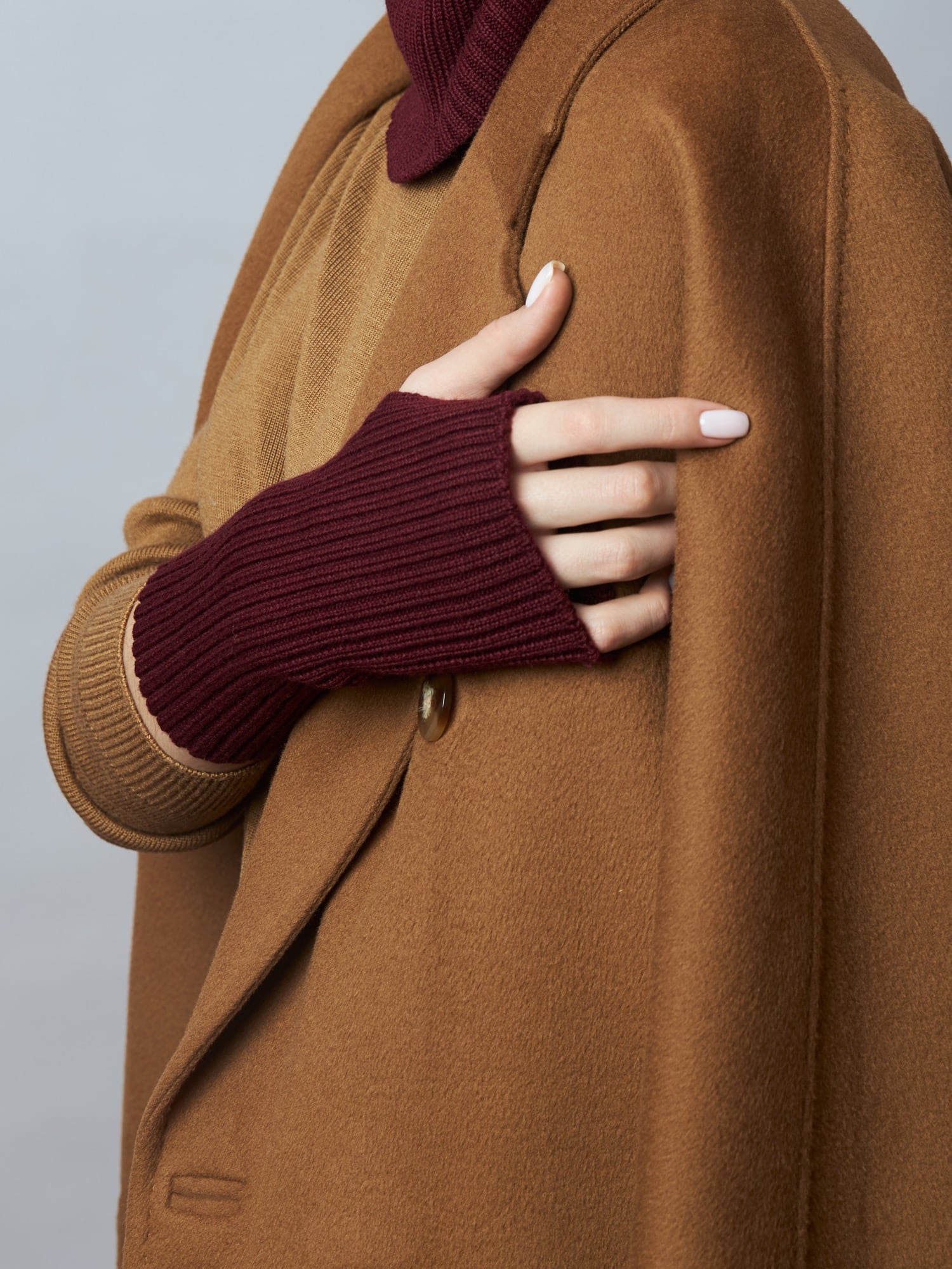catalog-categories-fashion-women-women-dresses-knitwear-essential-knit-knitwear-01-knitwear-01-3.jpg - 57d57d5d