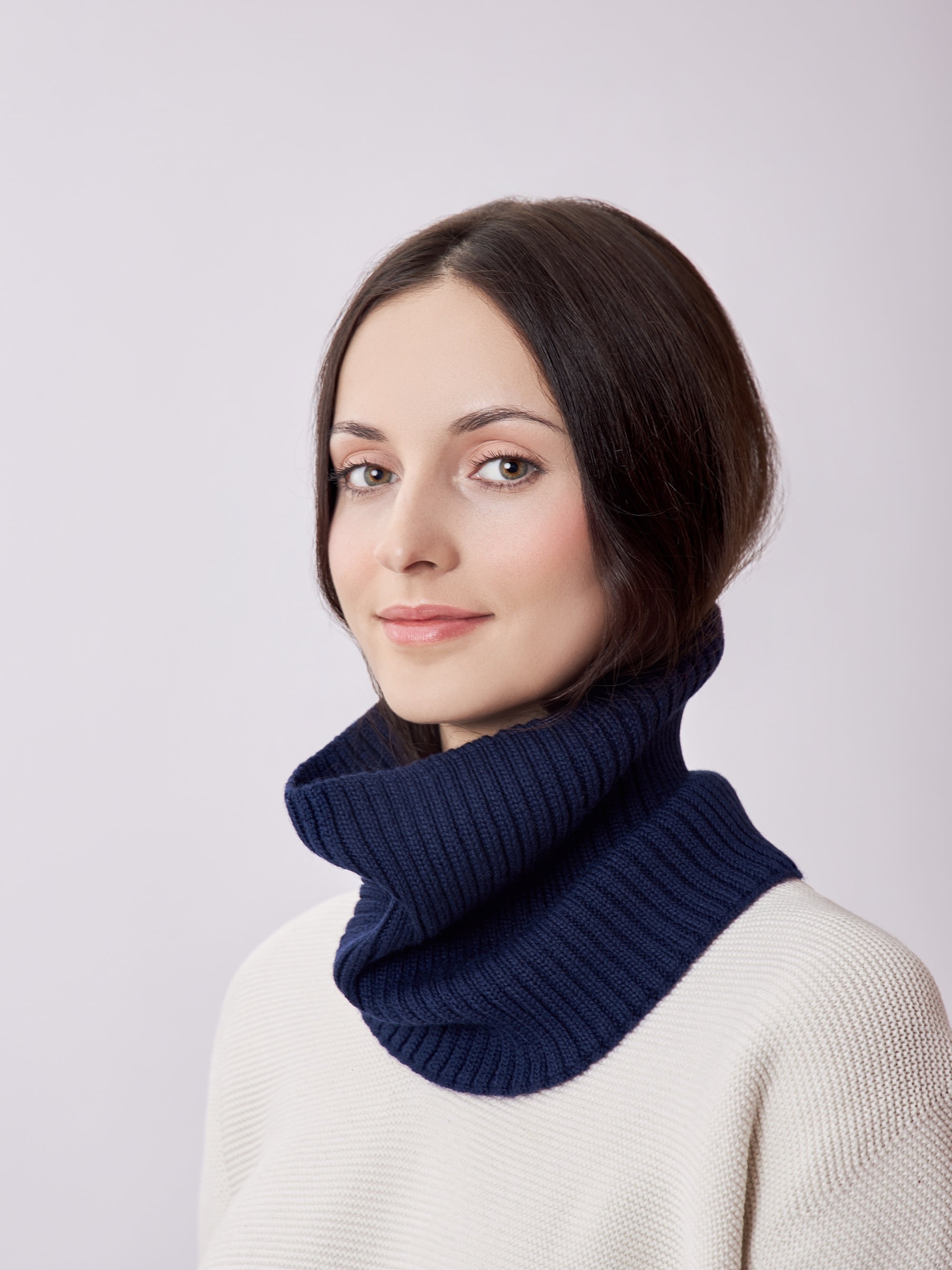 catalog-categories-fashion-women-women-dresses-knitwear-knit-scarves-knit-scarve-07-knit-scarve-07.jpg - 41b1b629