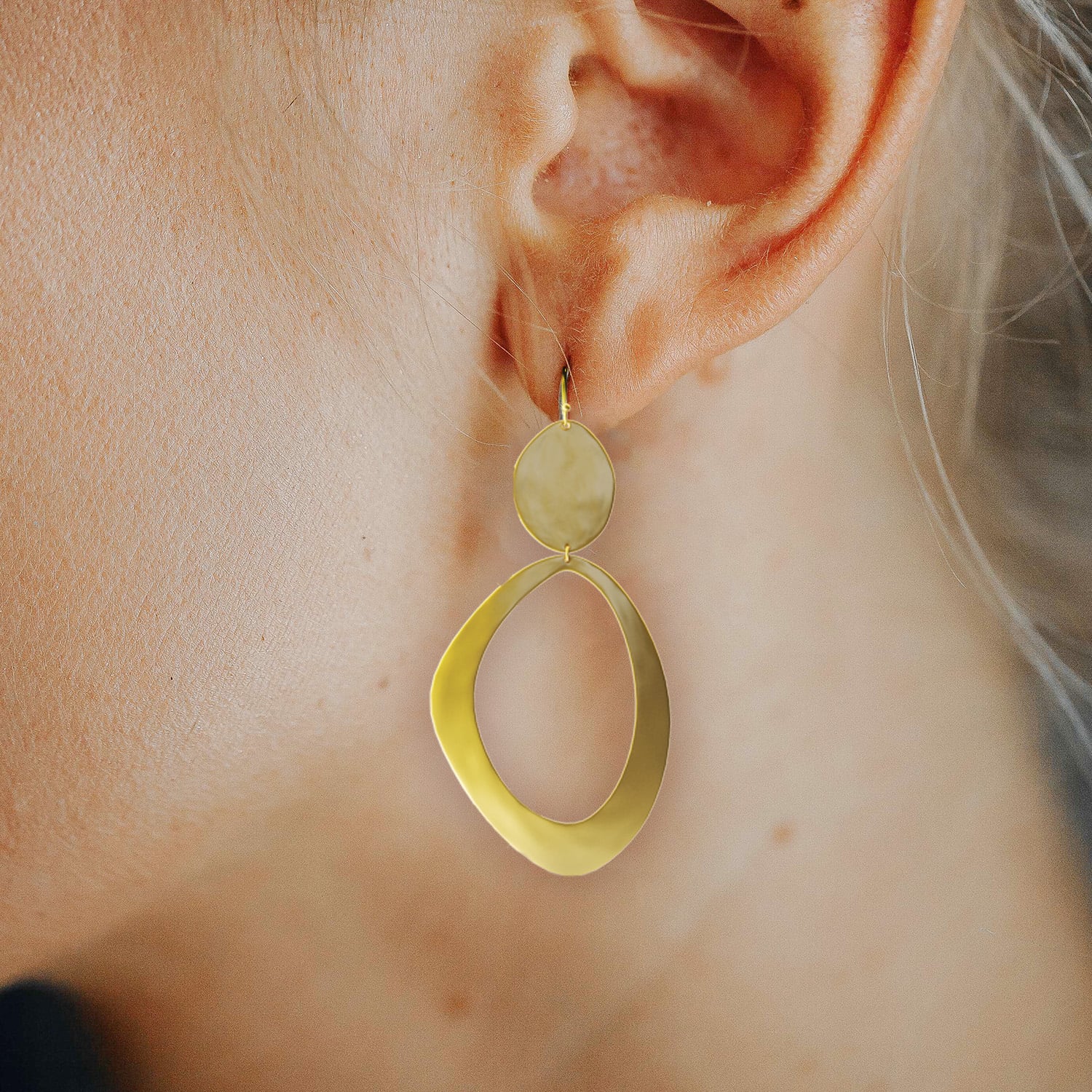 catalog-categories-fashion-accessories-jewelry-earrings-crinkle-earrings-crinkle-earrings-1.jpg - 422aaf32