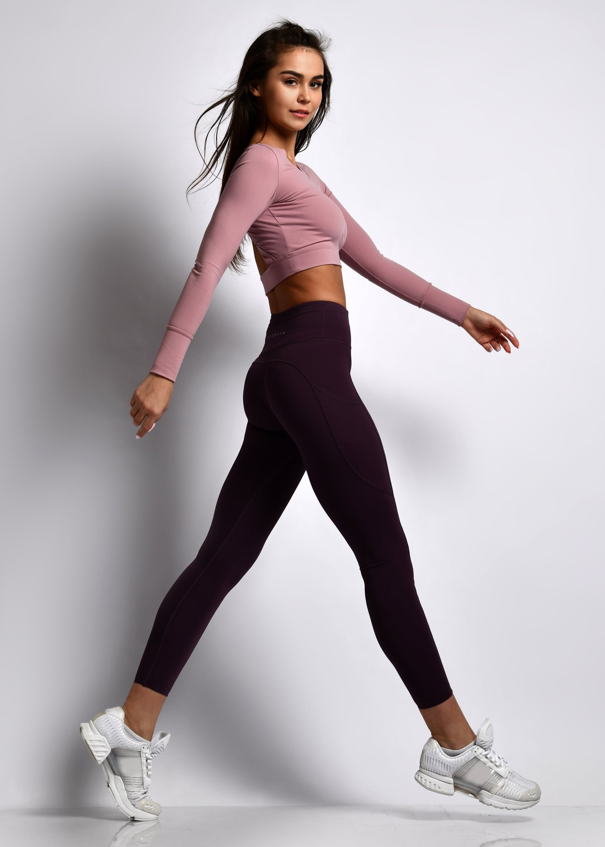 catalog-categories-fashion-sportswear-sport-leggings-sport-leggings-2-sport-leggings-2-2.jpg - e73a663f