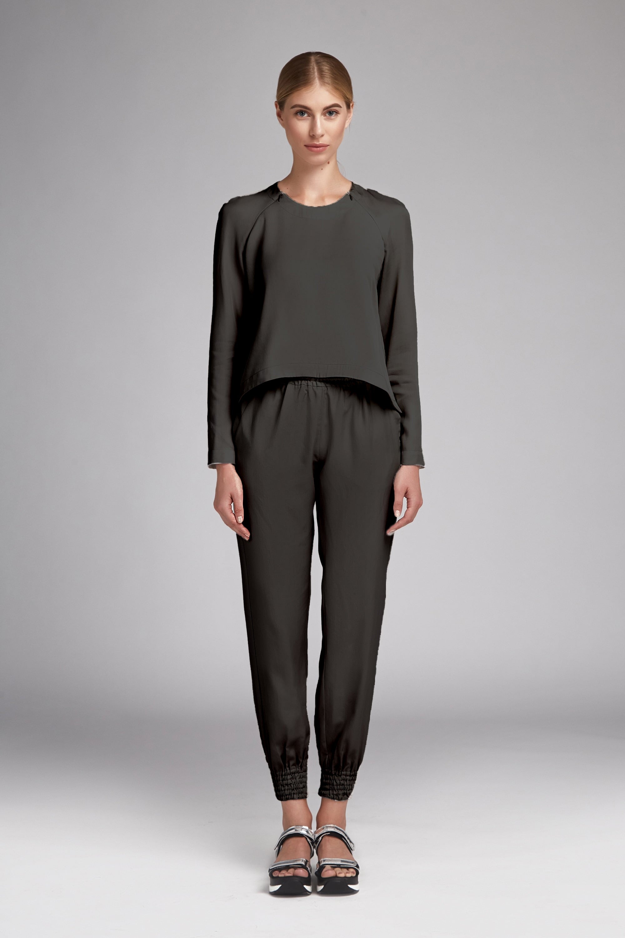 catalog-categories-fashion-women-women-dresses-casual-chic-casual-chic-1-casual-chic-1-variant-black.jpg - ad65632f
