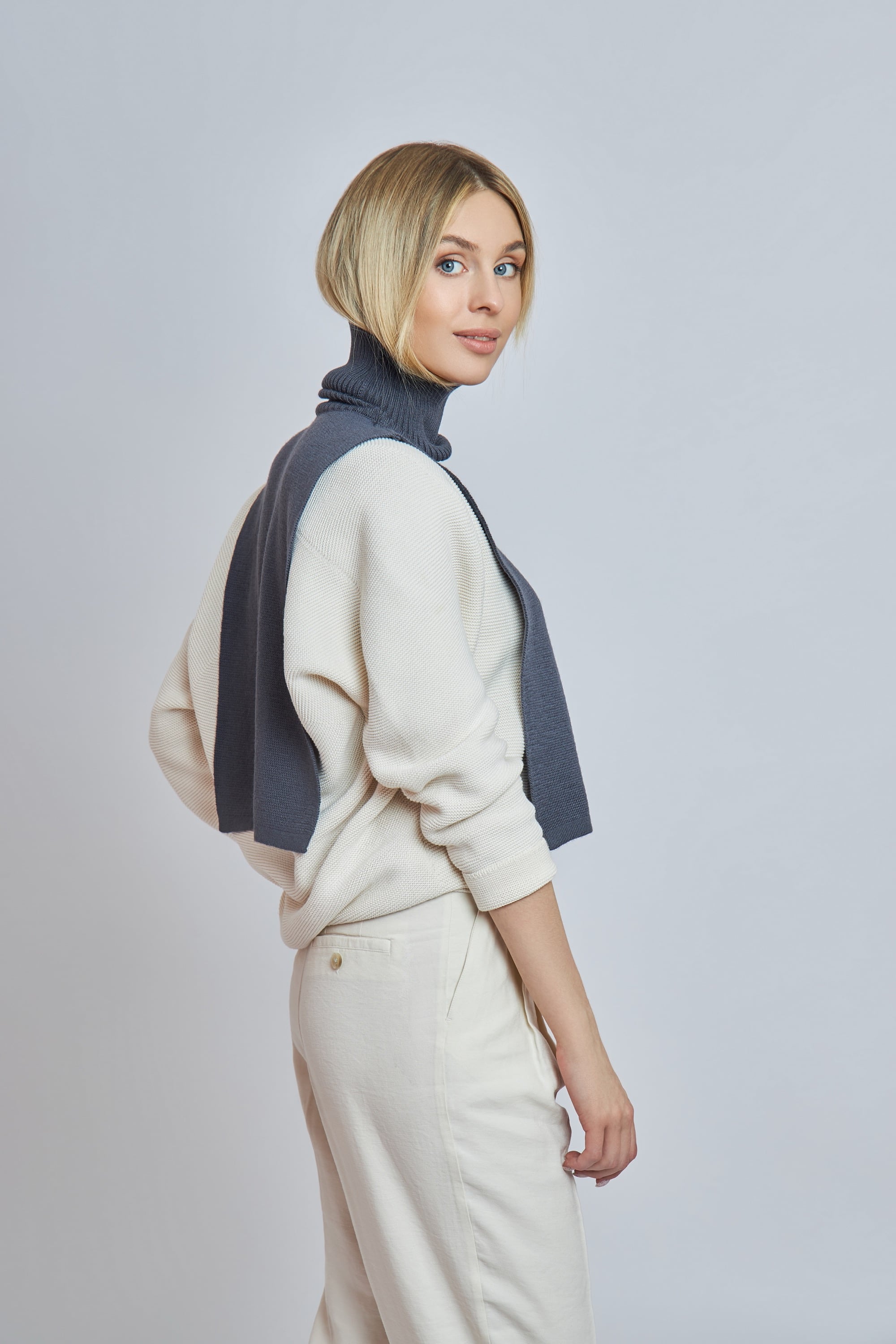 catalog-categories-fashion-women-women-dresses-knitwear-essential-knit-knitwear-02-knitwear-02-1.jpg - 3f44f4b3