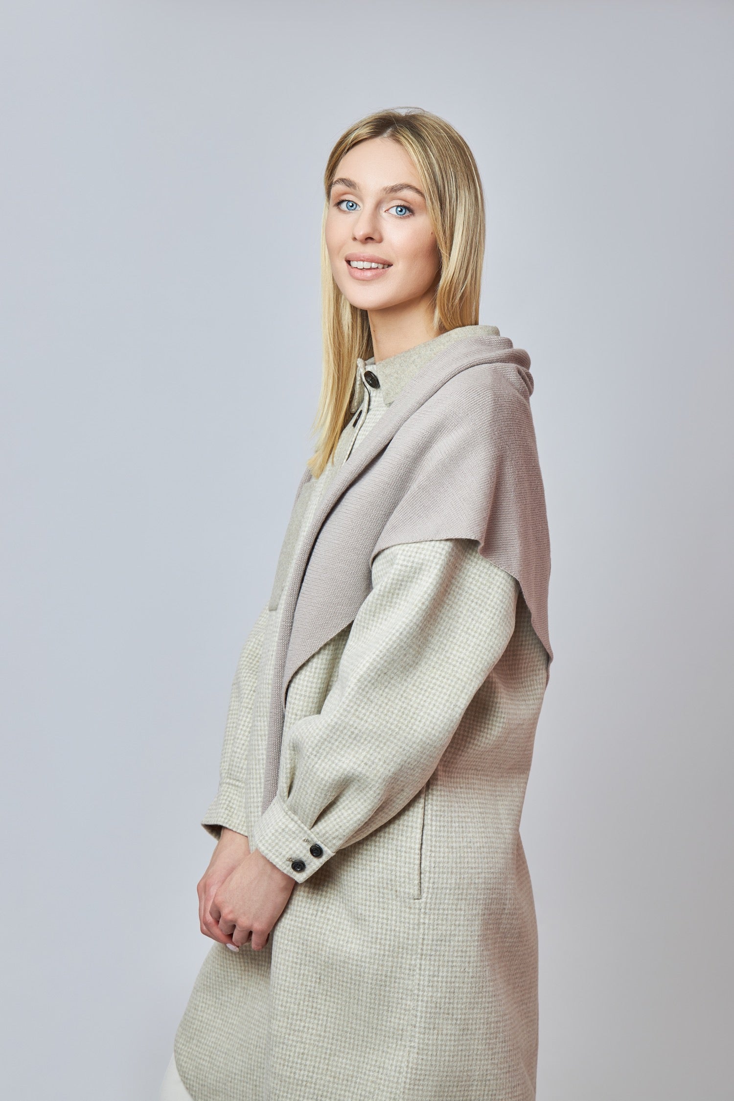 catalog-categories-fashion-women-women-dresses-knitwear-knit-outerwear-outerwear-02-outerwear-02-3.jpg - af3dfce1