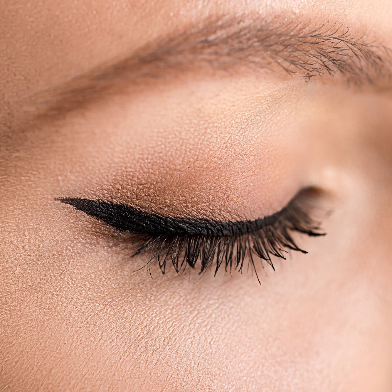 catalog-categories-health-beauty-beauty-eyes-makeup-eyeliner-pencil-eyeliner-pencil-2.jpg - 216c8638