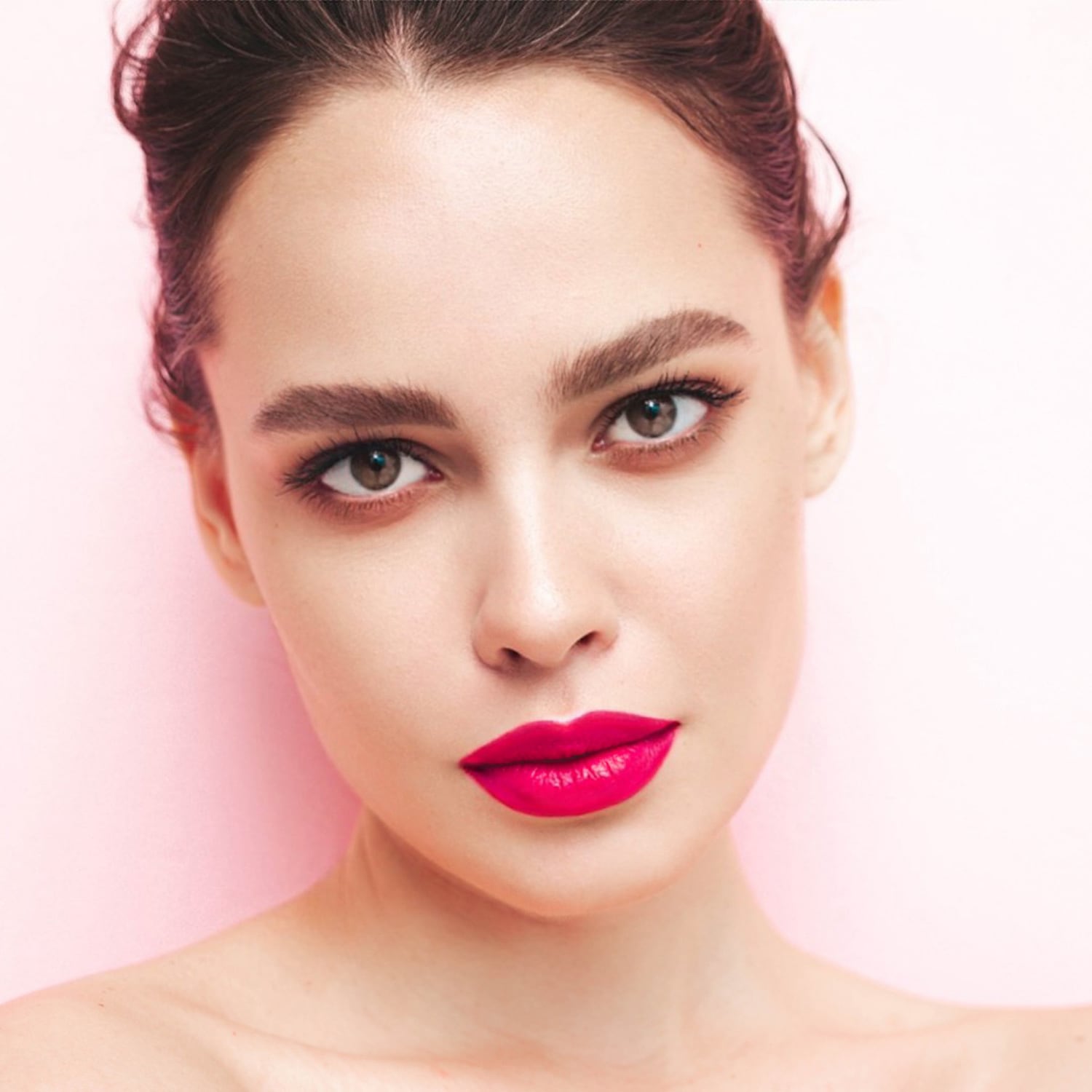 catalog-categories-health-beauty-beauty-lips-makeup-lip-shine-lip-shine-01-lip-shine-01-3.jpg - a3379d93